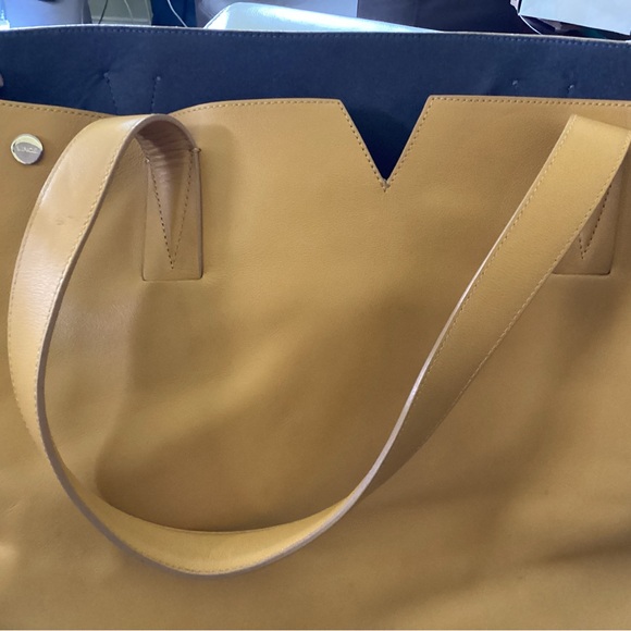 Vince mustard yellow leather tote - Picture 9 of 9